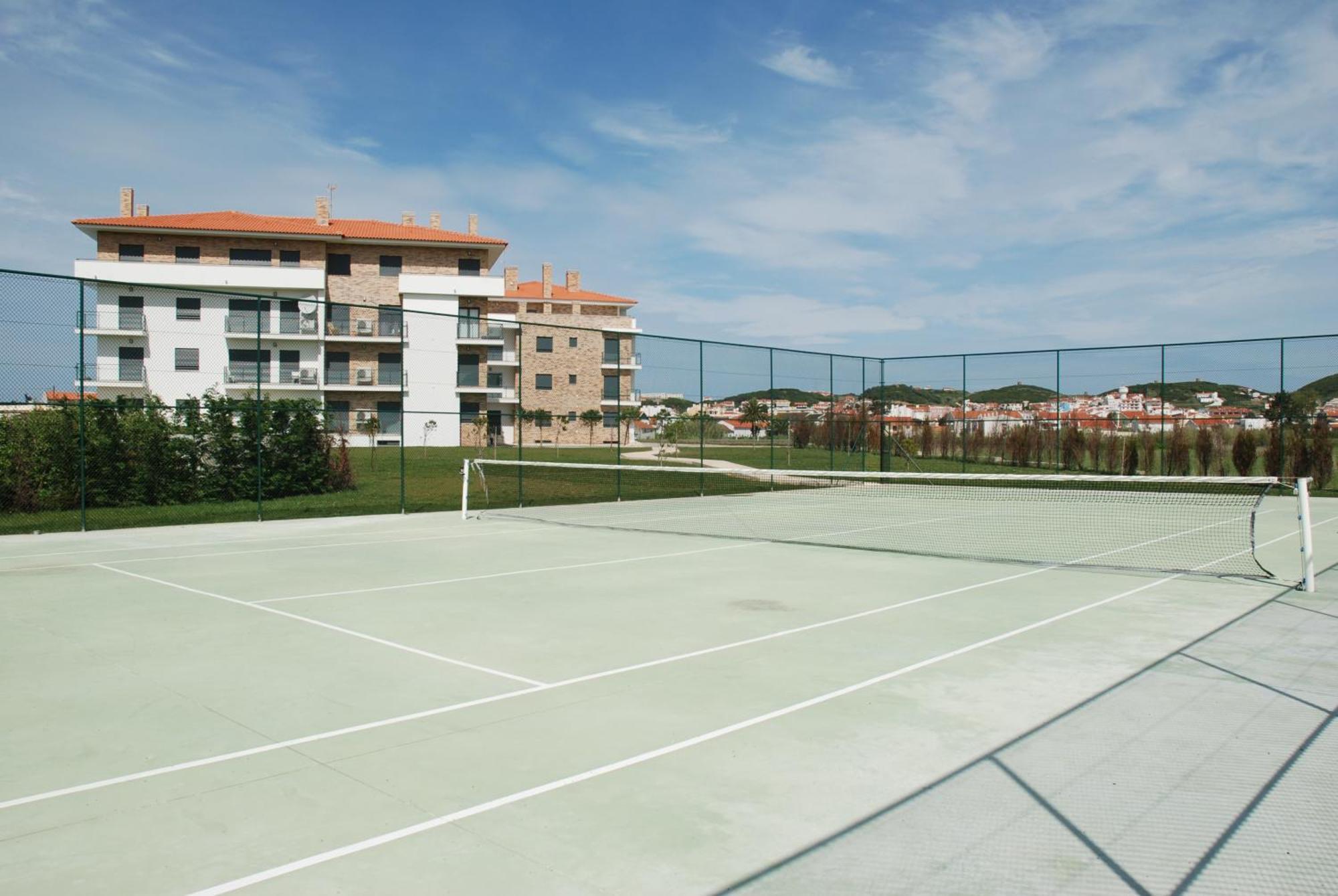 Pebble - 1 Bedroom Apartment Sleeps 5 With Pool & Tennis Court São Martinho do Porto Exterior foto